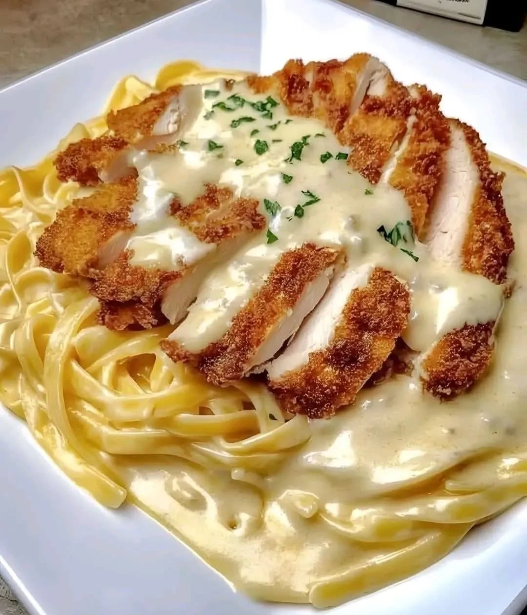 Crispy Chicken with Creamy Pasta