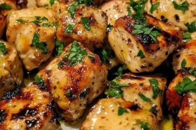 Grilled Chicken Bites with Creamy Garlic Sauce