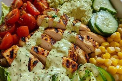 Grilled Chicken & Avocado Salad Bowl